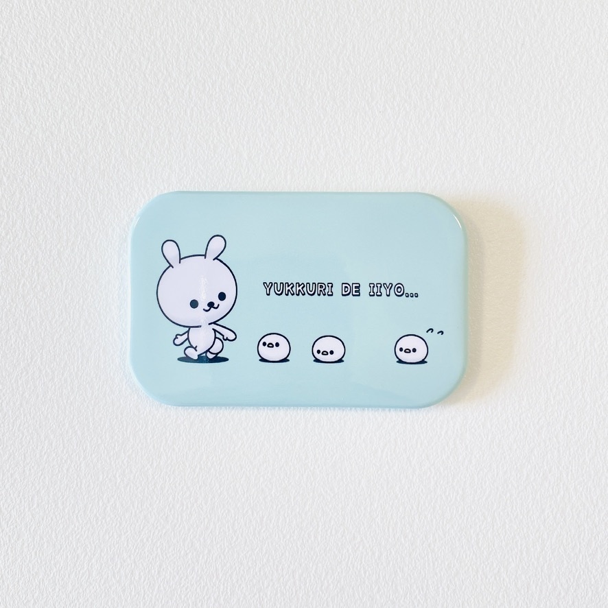 ひねくれうさぎ長方形缶バッジ(全2種)