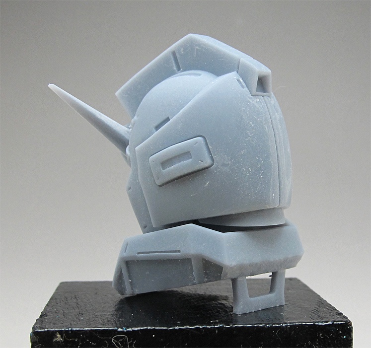 ファーストガンダム、頭長235mmモデルのさらに1.4倍のヘッドアップモデル、塗装分割版