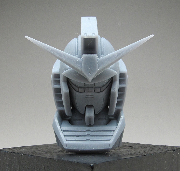 ファーストガンダム、頭長235mmモデルのさらに1.4倍のヘッドアップモデル、塗装分割版