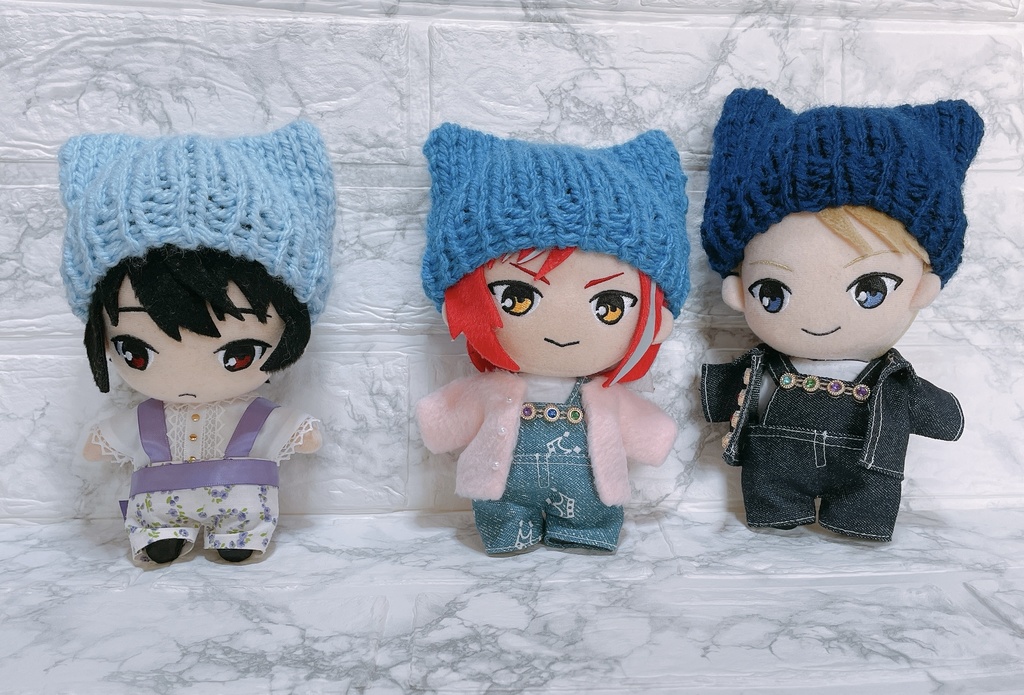 ネコ耳みたいなニット帽