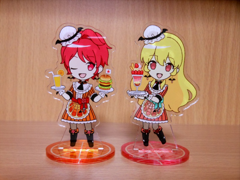 アクリルフィギュア