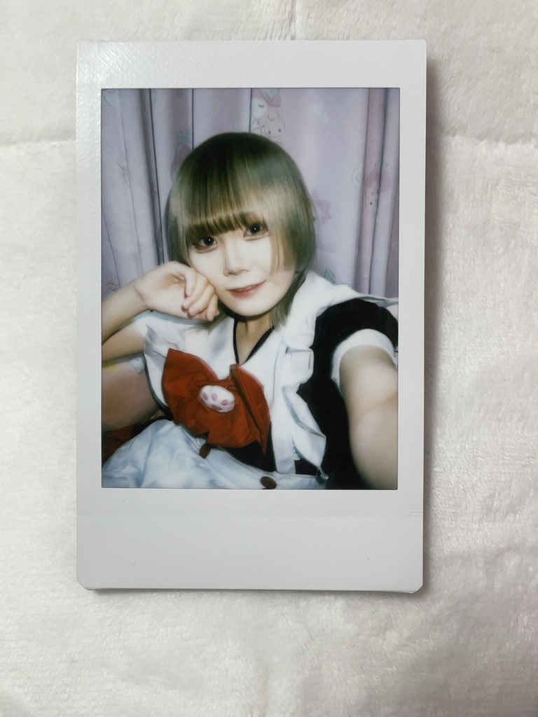 チェキ メイド服③