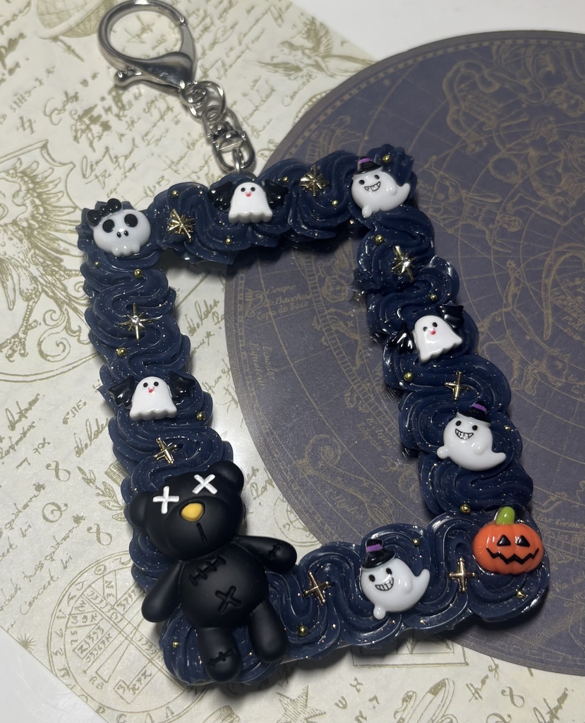ホイップデコ キーホルダー付き硬質トレカケース【ハロウィン①】