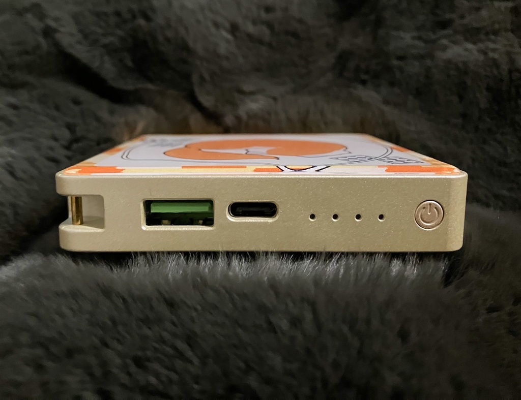 【受付終了】オゴにゃんのモバイルバッテリー(アクスタのおまけ付き)