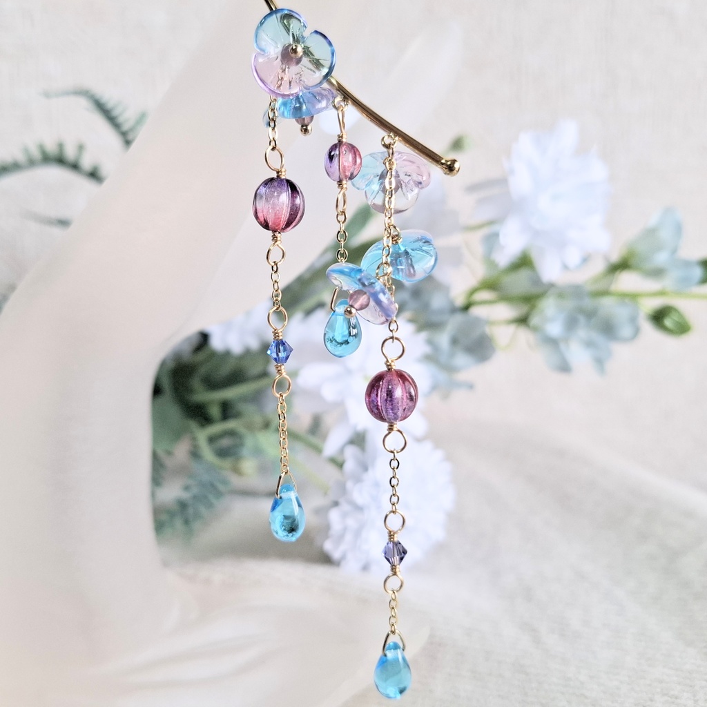 イヤーフック 春~夢の中~ガラスの花 前撮りやイベント、お出掛けに。一点物アクセサリー