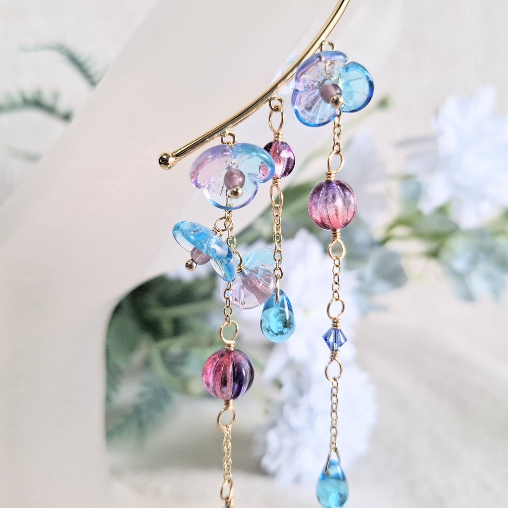 イヤーフック 春~夢の中~ガラスの花 前撮りやイベント、お出掛けに。一点物アクセサリー