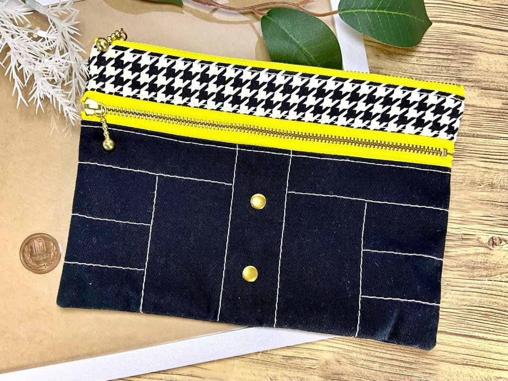 P4モチーフダブルファスナーポーチ