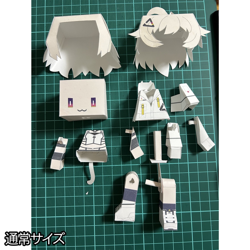 【100体限定】ペーパークラフト「猫電めうる」【メッセージカード付き】