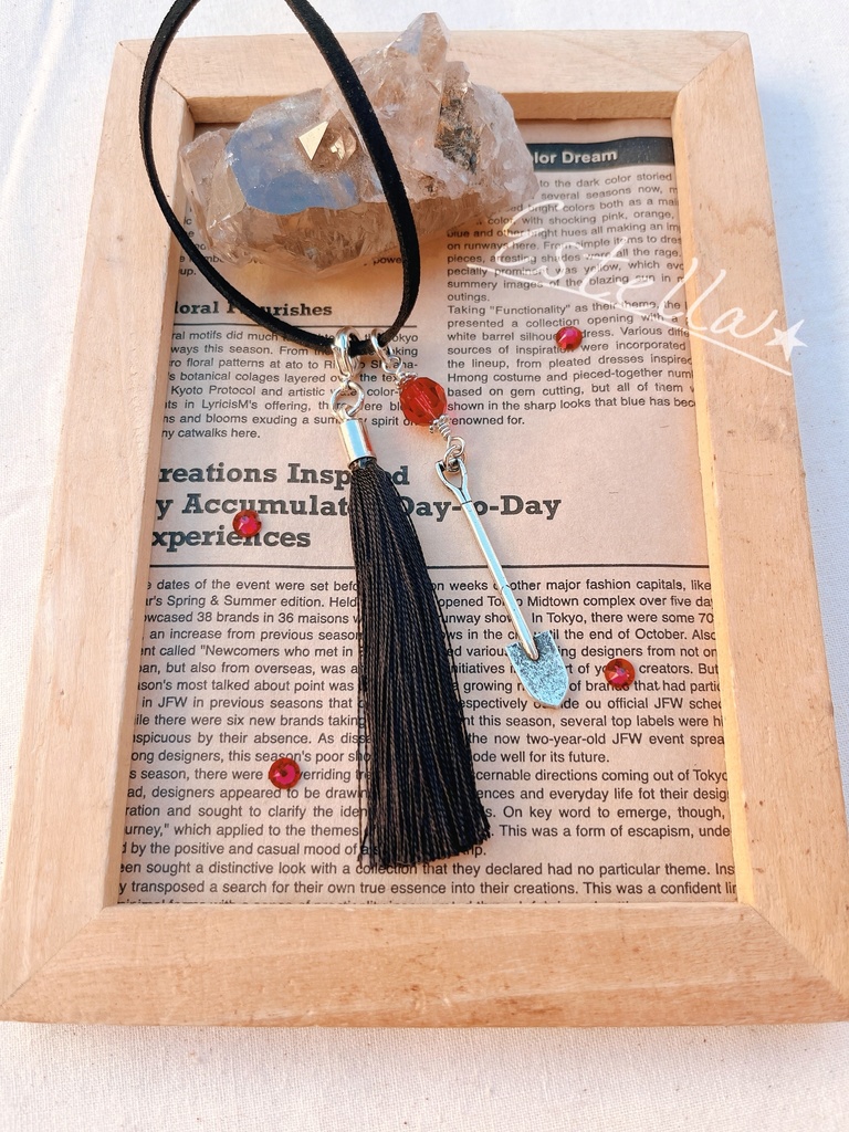 【86】シンイメージ シャベルのネックレス【定形外発送】