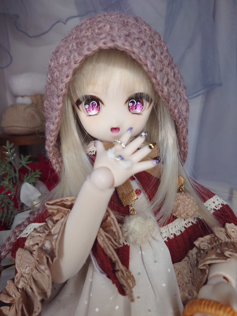 大人カラーなニット帽子