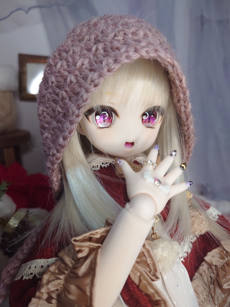 大人カラーなニット帽子