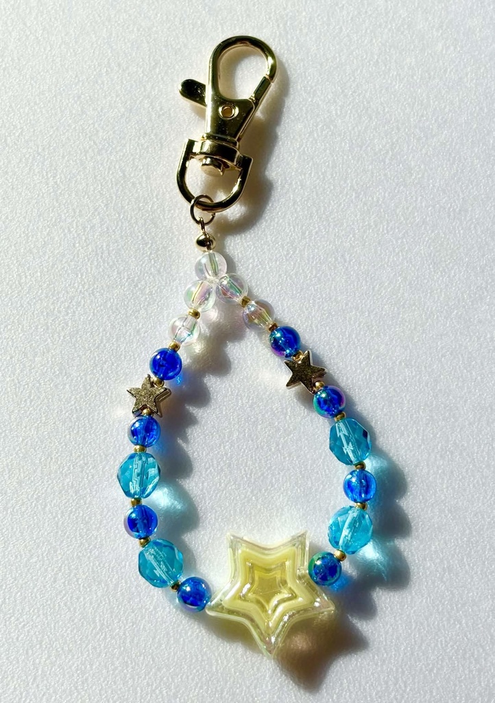 星空*channel*4種年記念キーホルダー✨( 星：黄色 ） 