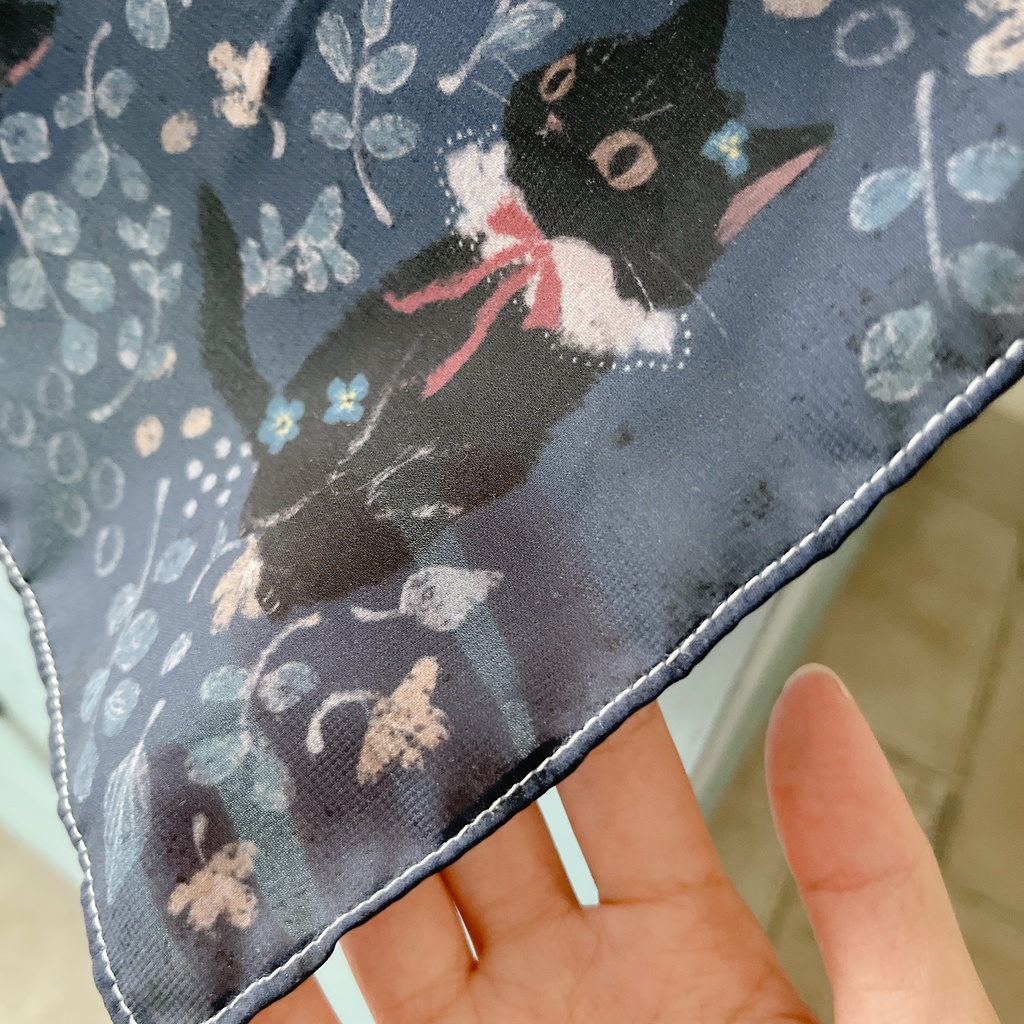 黒猫のマルチクロス