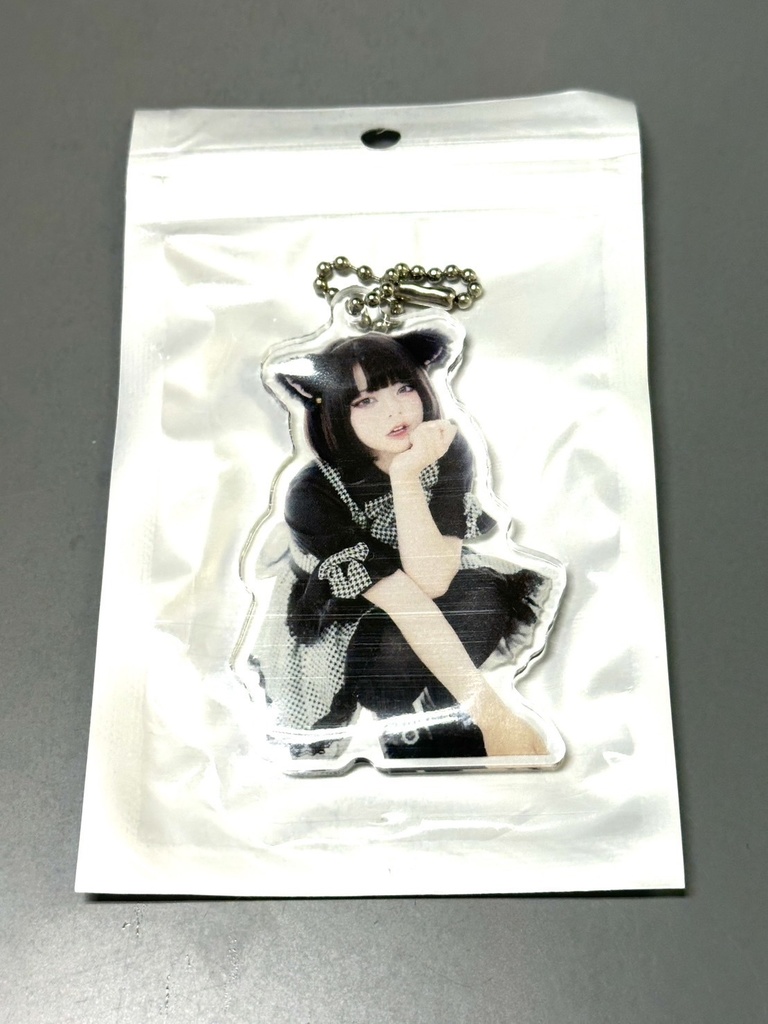 ＜数量限定＞ぜのアクキー、缶バッジ