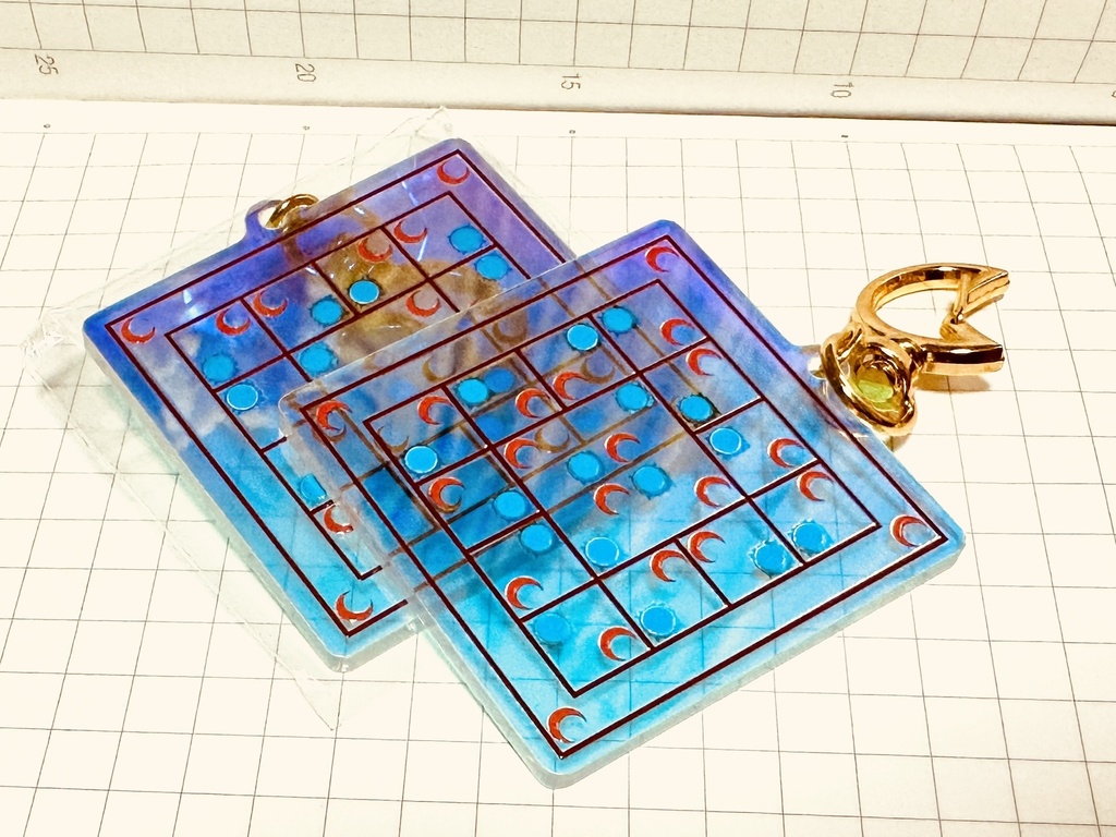 月か太陽パズルアクリルキーホルダー