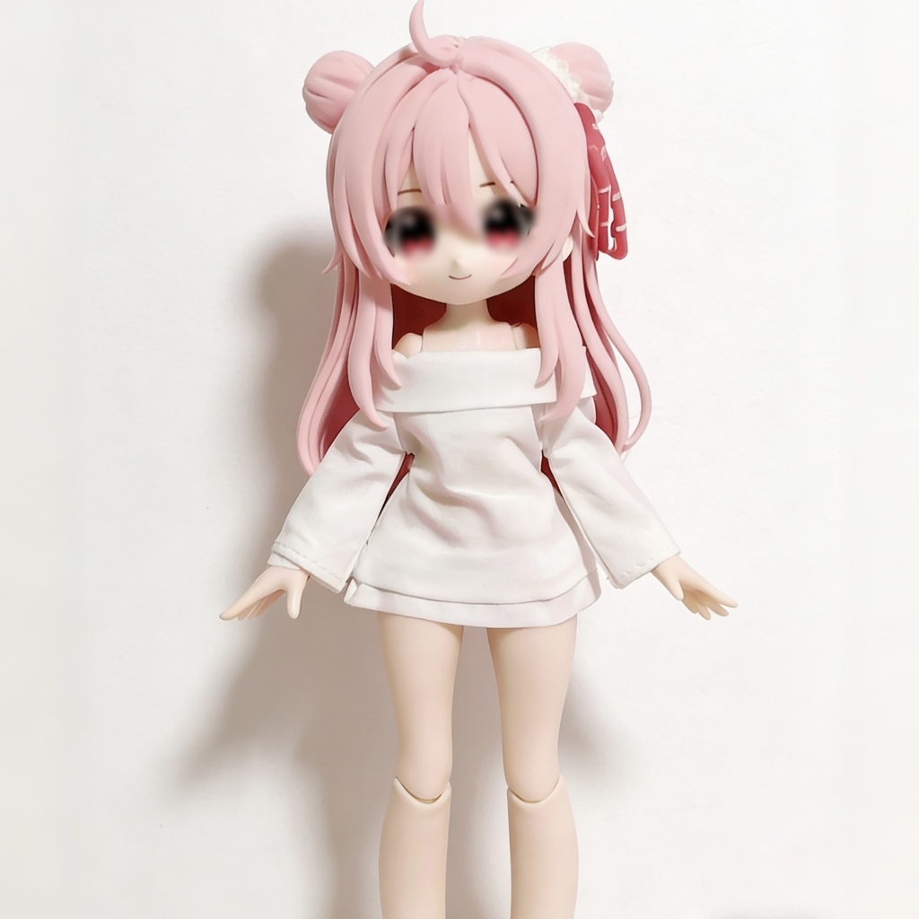 白のオフショルダーワンピース 1/12ドールの共有サイズ
