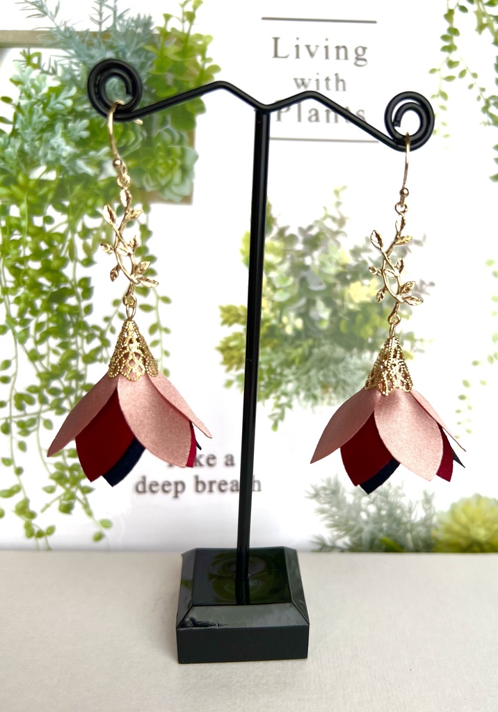 虎杖悠仁タッセルピアス