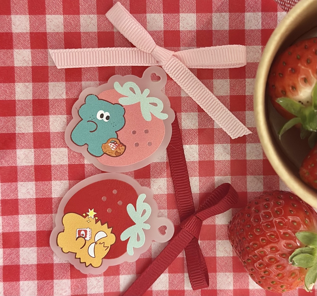 🍓いちごアクリルチャーム🍓