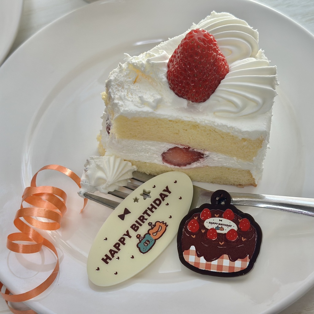 🤍H•B•D•K🤍🎉アクリルセット(白プレート/チョコケーキ)