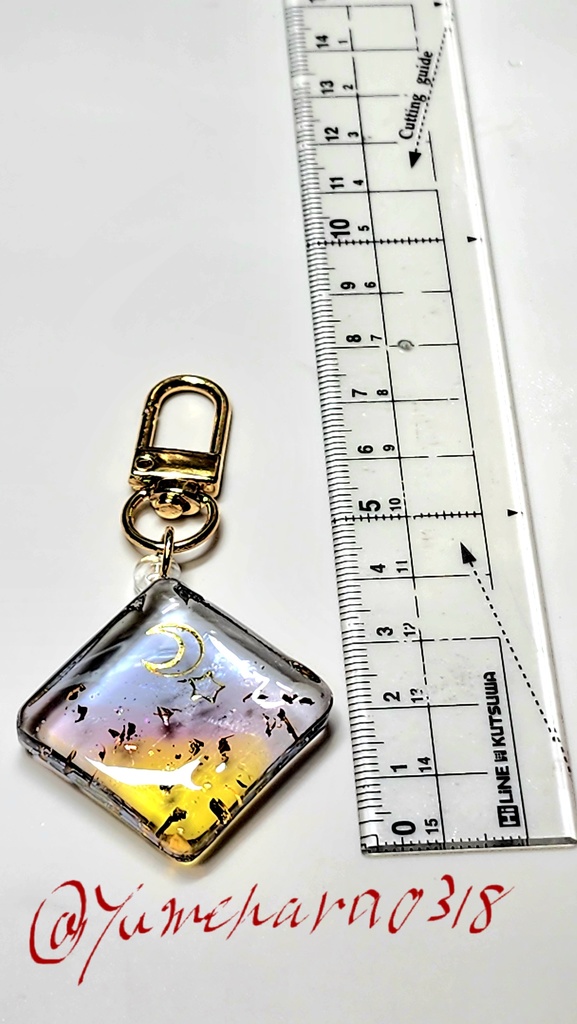 シンプルな夕焼け空キーホルダー(金箔大きめ)