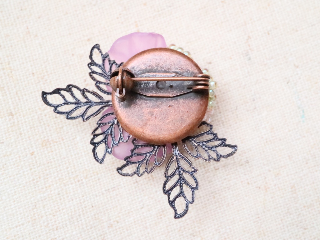 アネモネのブローチ(パープル)