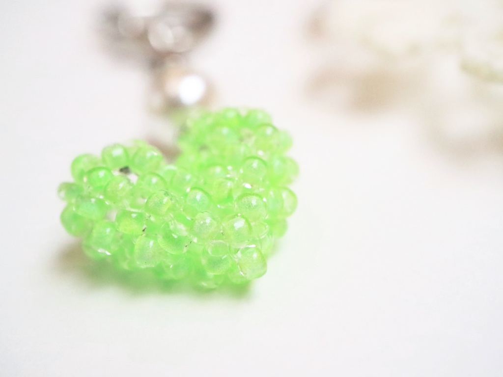 キラキラハートのキーホルダー(ライトグリーン)