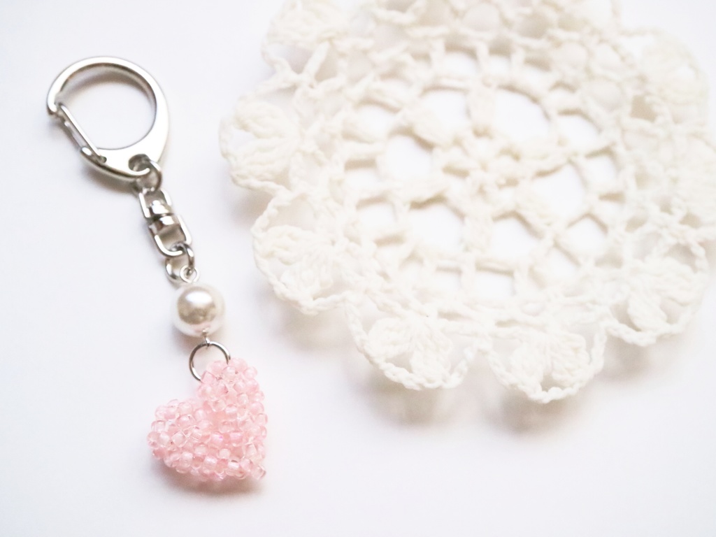 キラキラハートのキーホルダー(ピンク)