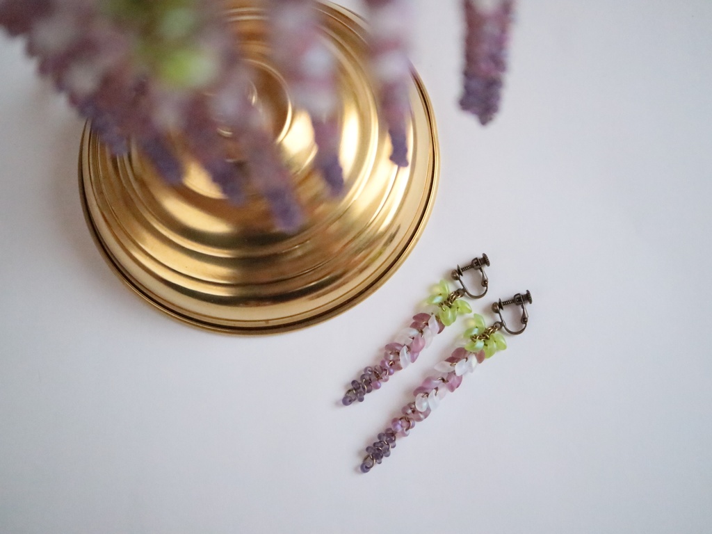 藤の花のイヤリング