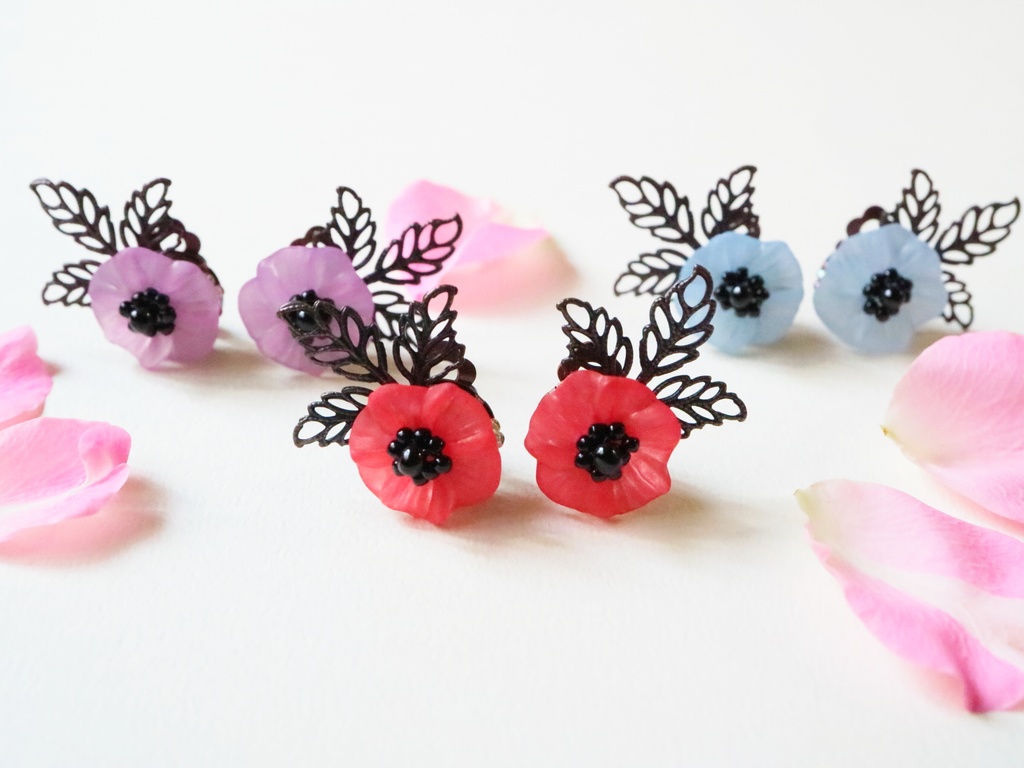 アネモネのイヤリング(ブルー)