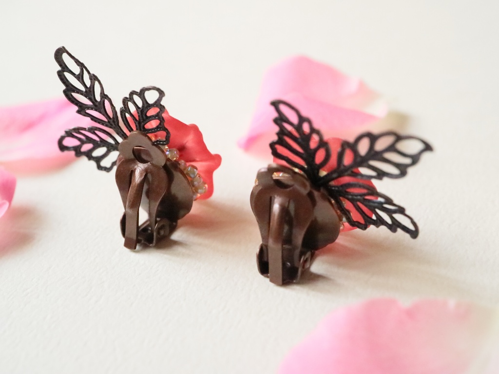 アネモネのイヤリング(レッド)