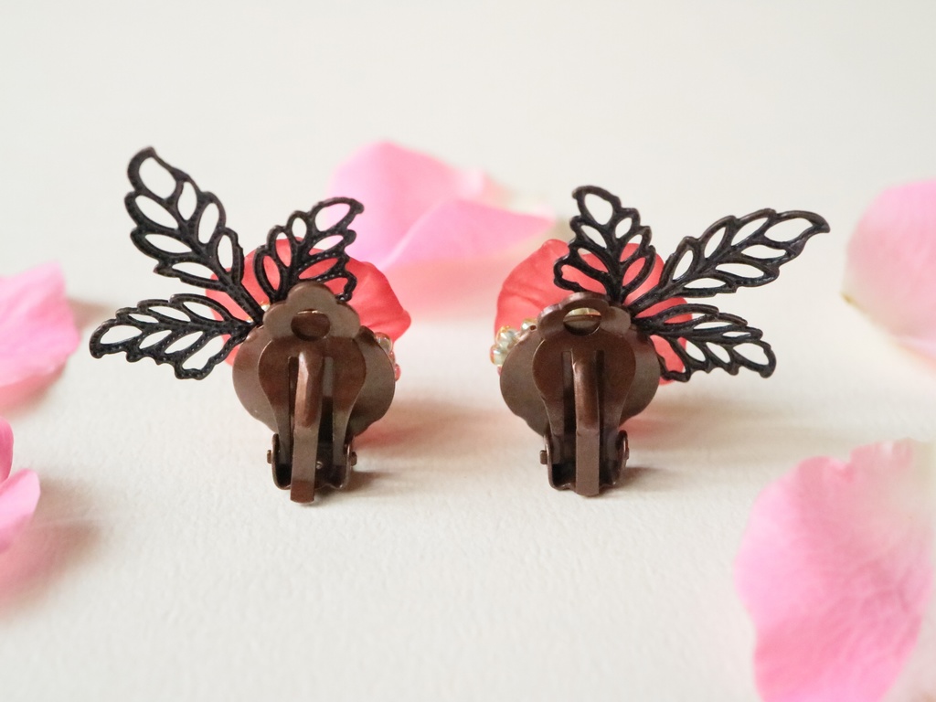 アネモネのイヤリング(レッド)