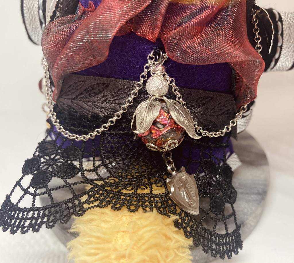 浅緋の使徒衣(光の蠍座の結晶付き)