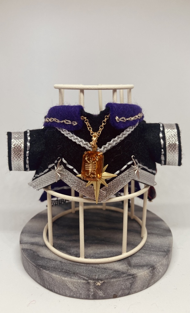 浅緋の使徒衣(光の蠍座の結晶付き)