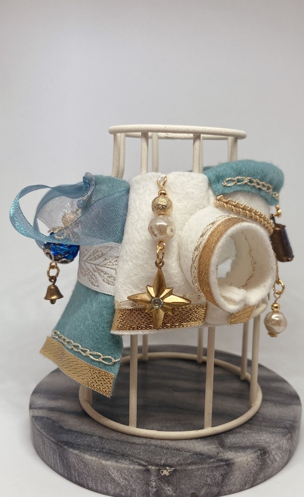 浅縹の使徒衣(氷の双子座の結晶付き)