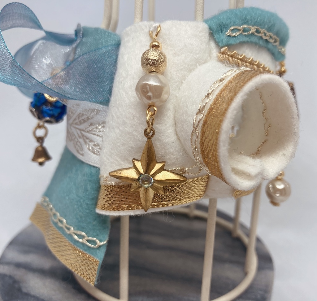 浅縹の使徒衣(氷の双子座の結晶付き)