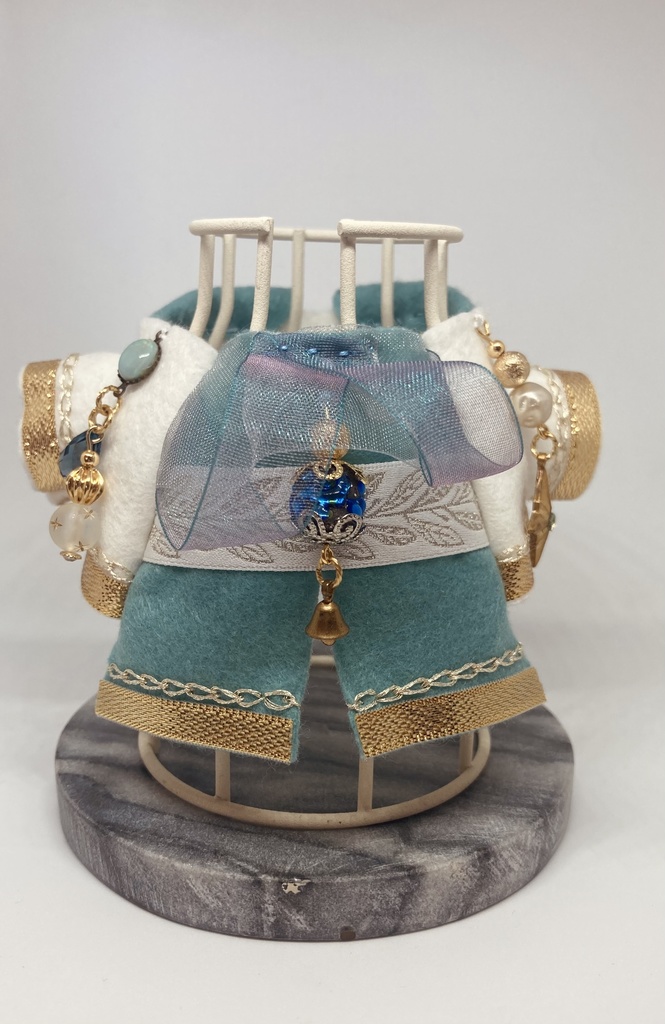 浅縹の使徒衣(氷の双子座の結晶付き)