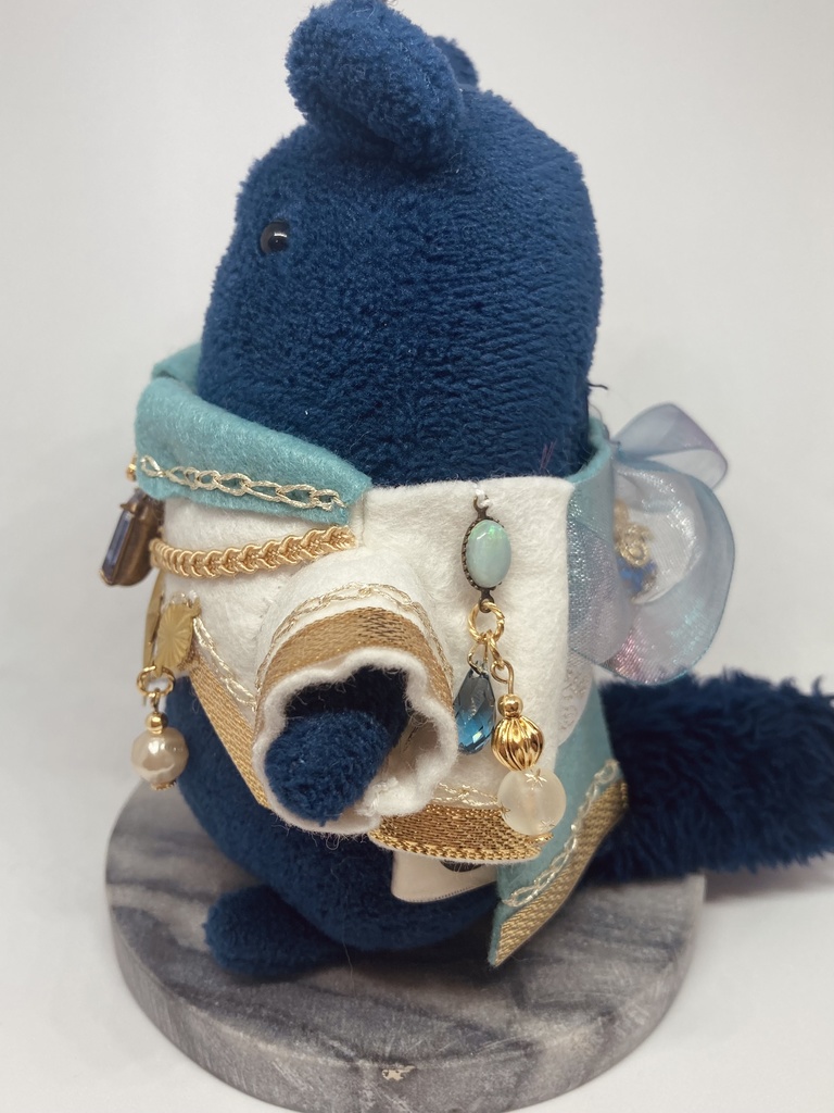 浅縹の使徒衣(氷の双子座の結晶付き)