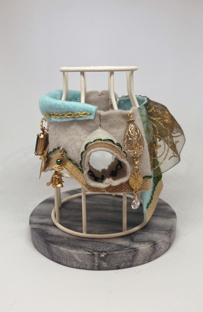 瑠璃の使徒衣(星穿ちの射手の結晶付き)