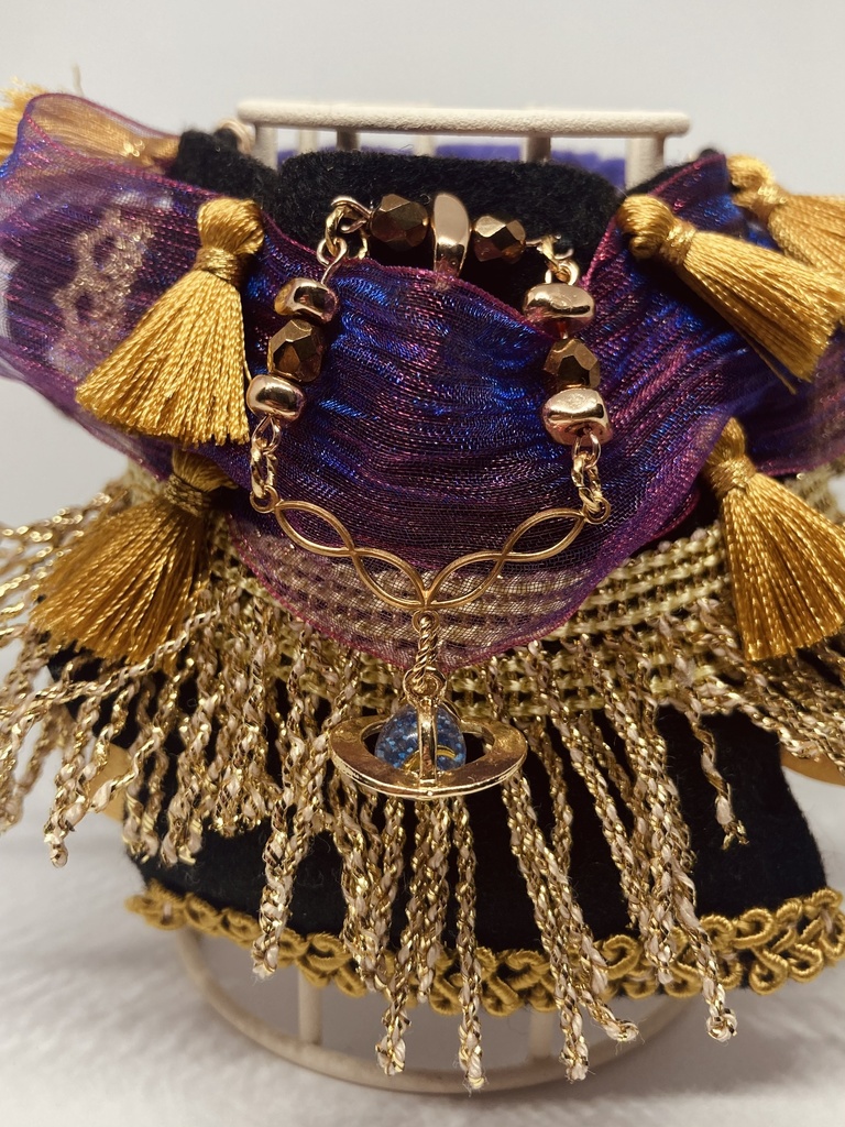 アルドルフィンの学士号(黒橡の色)