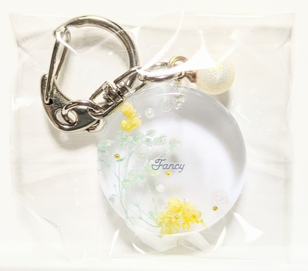 黄色のお花レジンキーホルダー