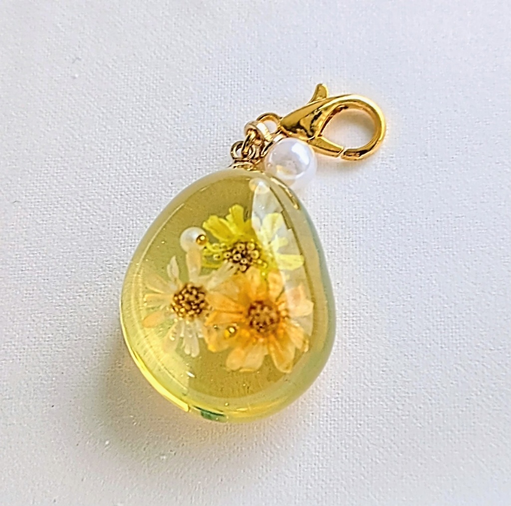 お花の鉱石チャーム（黄色）