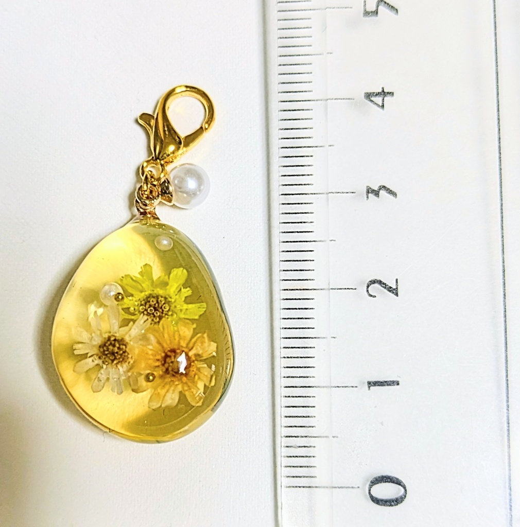 お花の鉱石チャーム(黄色)