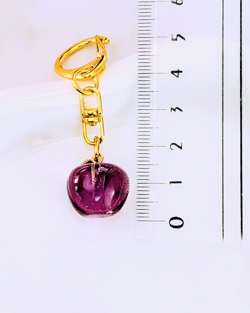 赤紫カラーのりんごキーホルダー🍎