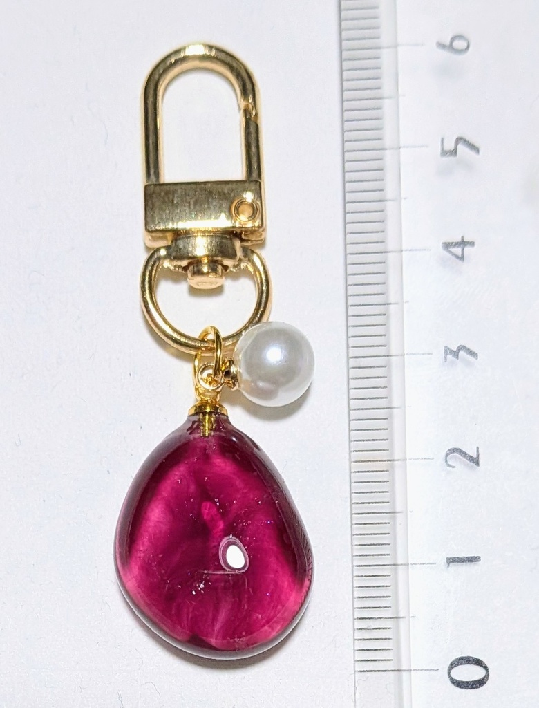 レジンで作る夜空のかけらキーホルダー🌟(暮れ)