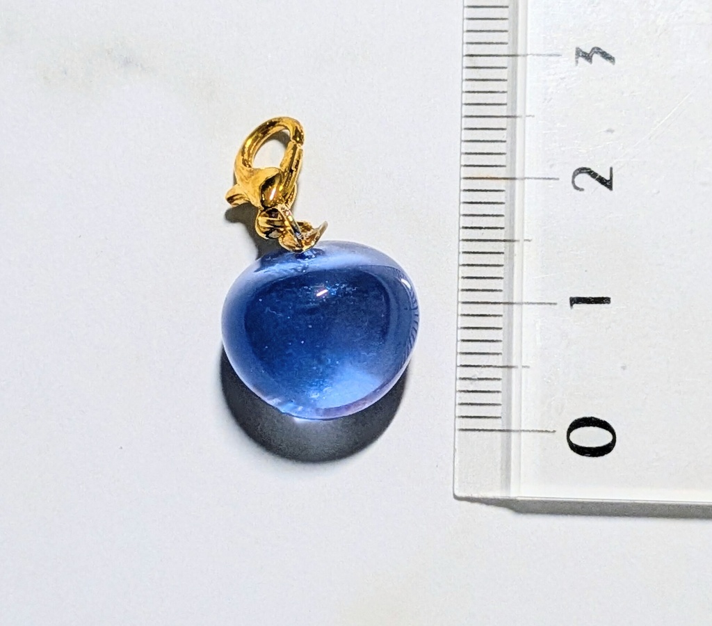 【猫居園の果物レジン】採れたて輝く透明リンゴ🍎【レジンチャーム】
