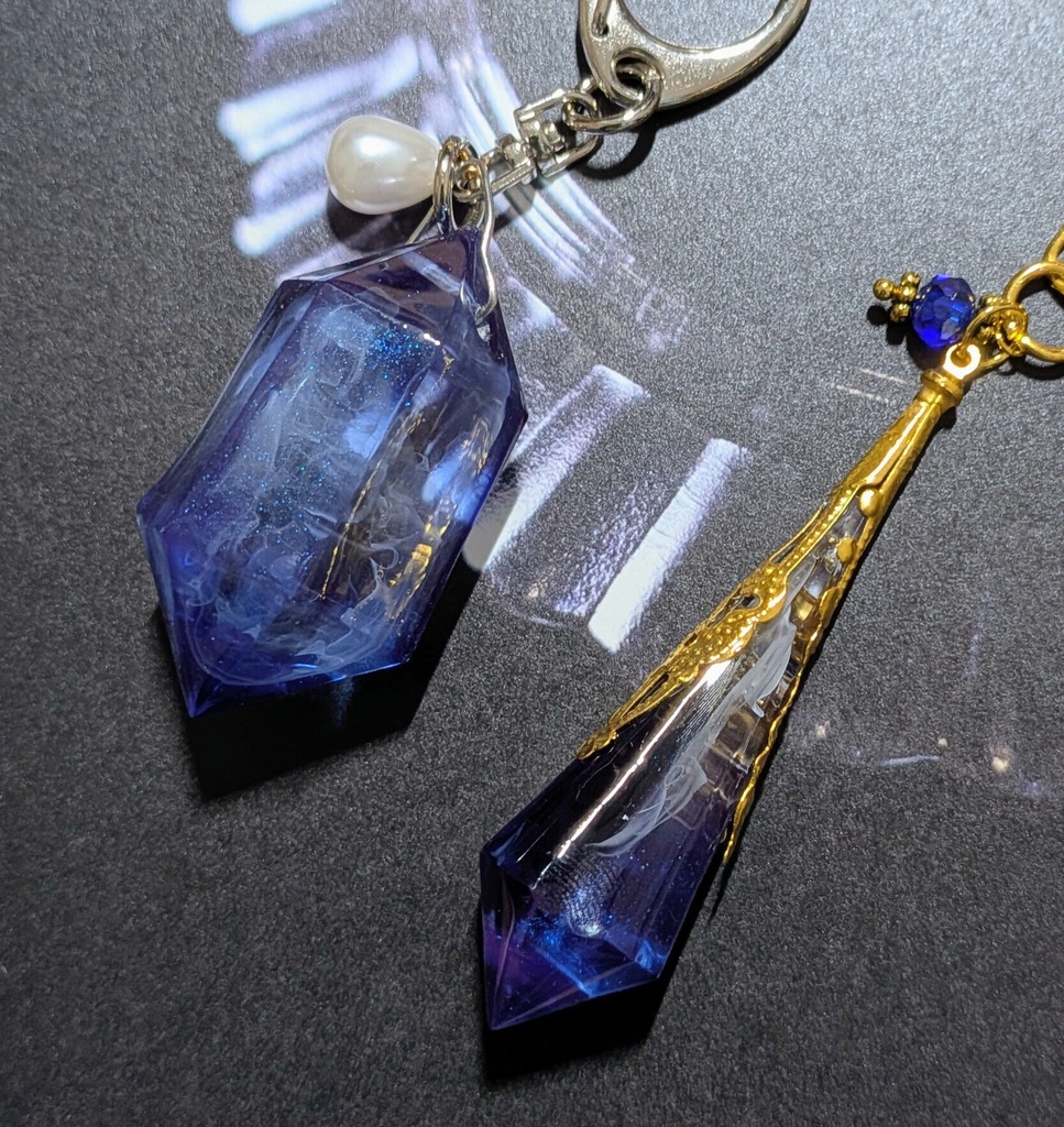 【空のかけら】夜空の魔法石🌟💎レジンキーホルダー