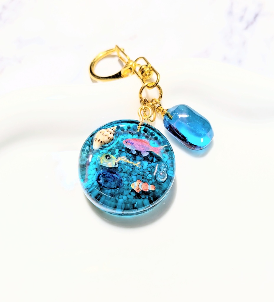 【海のかけら】神秘の海の中🐟レジンで作る海キーホルダー