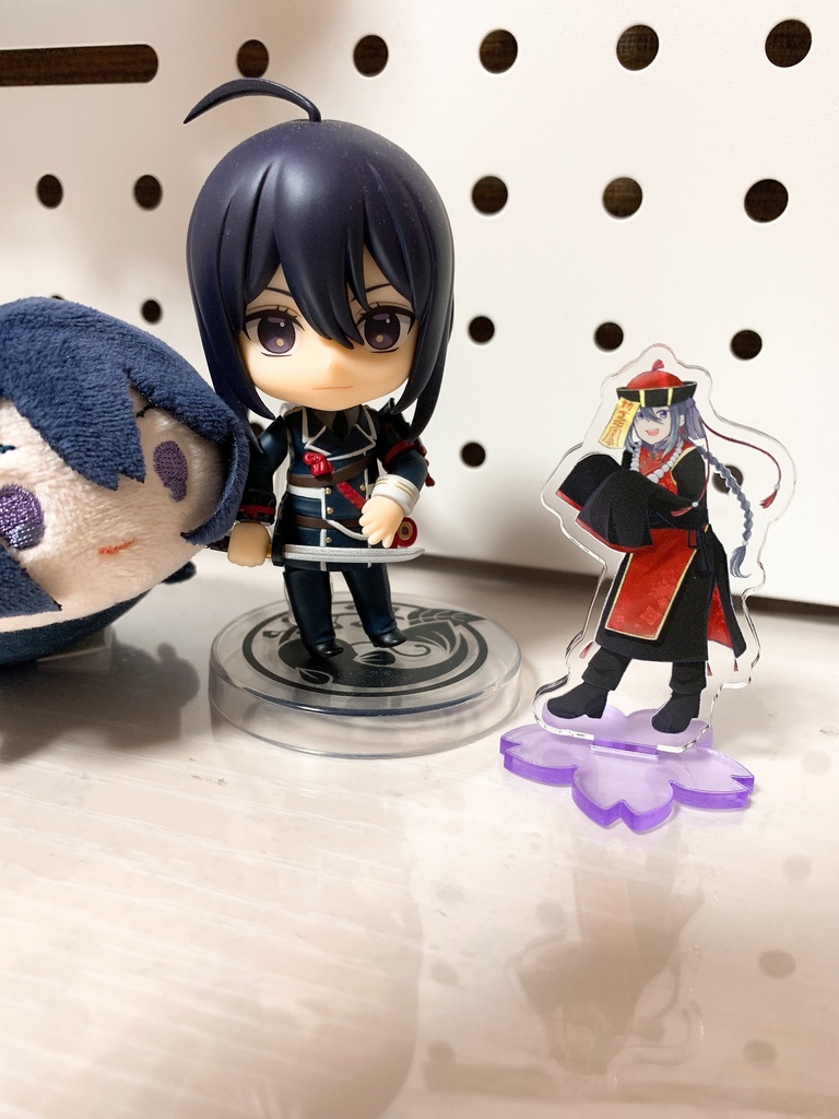 【値下げ】鯰尾藤四郎 アクスタ