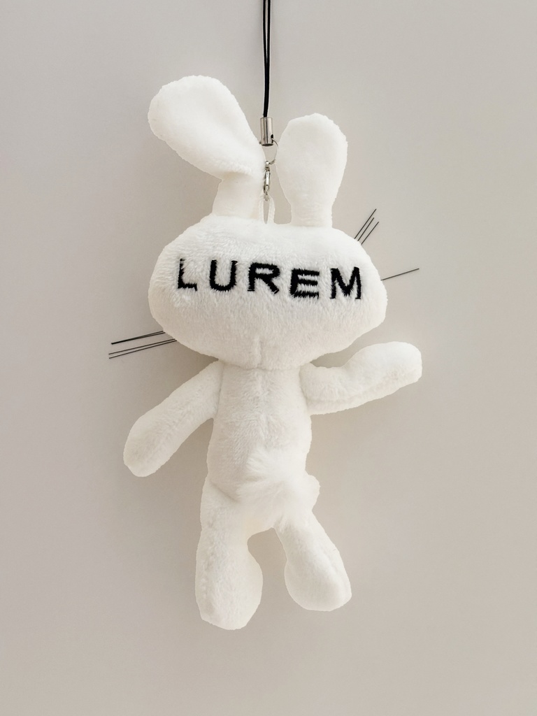 LUREM -ルアム- Black-ストラップぬいぐるみ