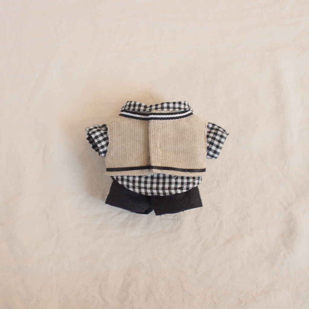 チルデンベスト+シャツ+ピンタックパンツ